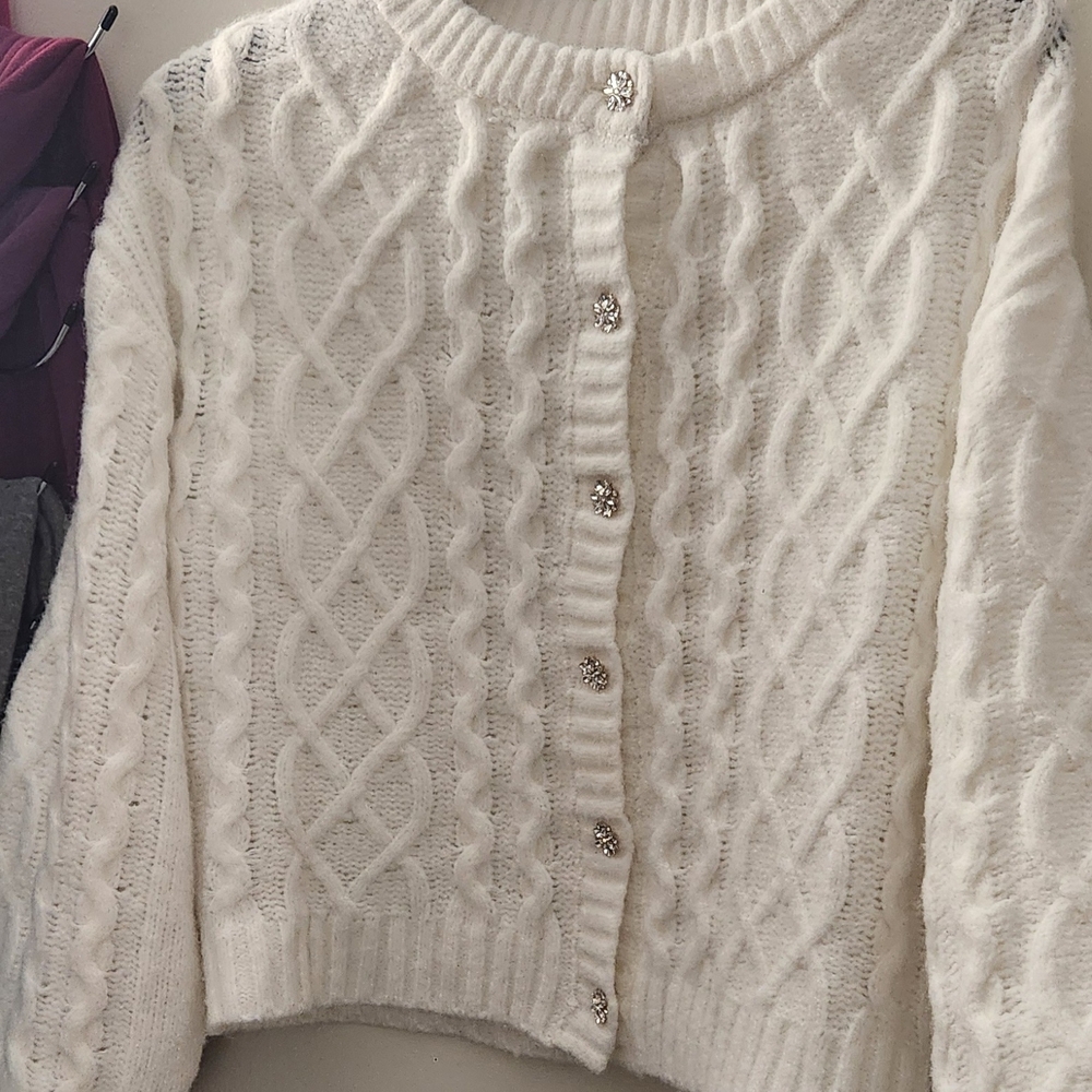 Free Assembly - Elegant White Cable  Knit Cardigan With Beautiful Bottons